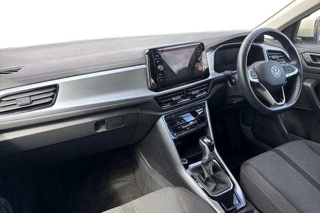 VOLKSWAGEN T-Roc Photo 2