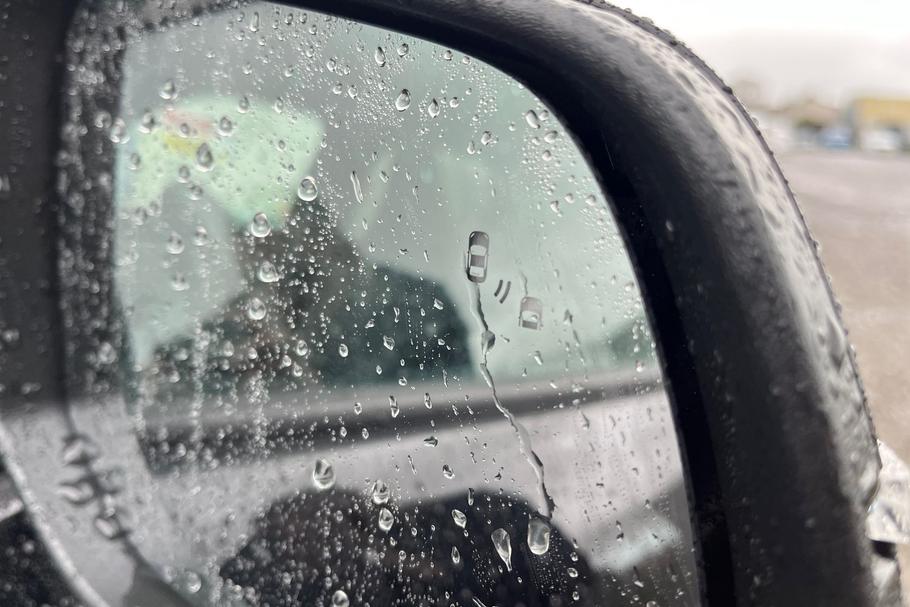 Used Ford Explorer 29