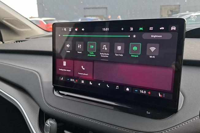 ŠKODA ENYAQ Photo 13