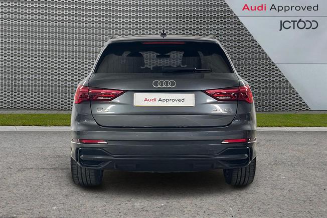 AUDI Q3 Photo 7