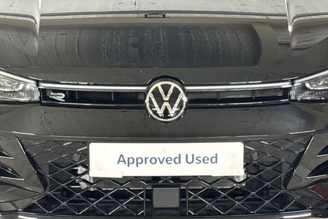 VOLKSWAGEN Passat Photo 29