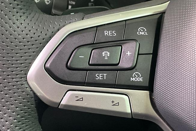 VOLKSWAGEN Tayron Photo 16