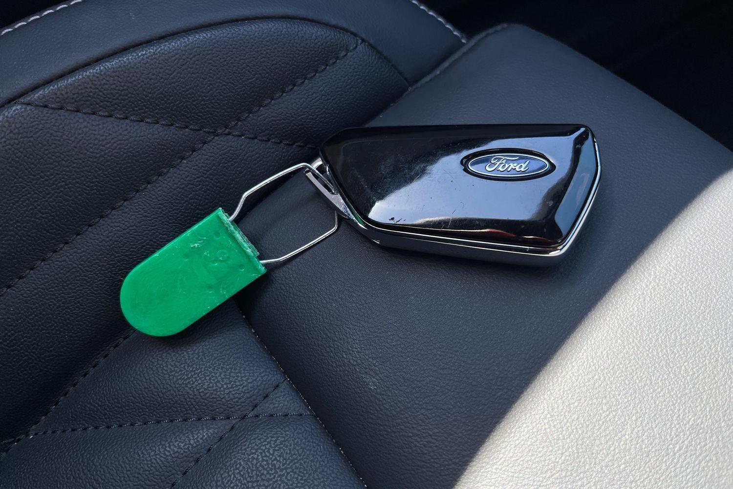 Ford Explorer Photo 21