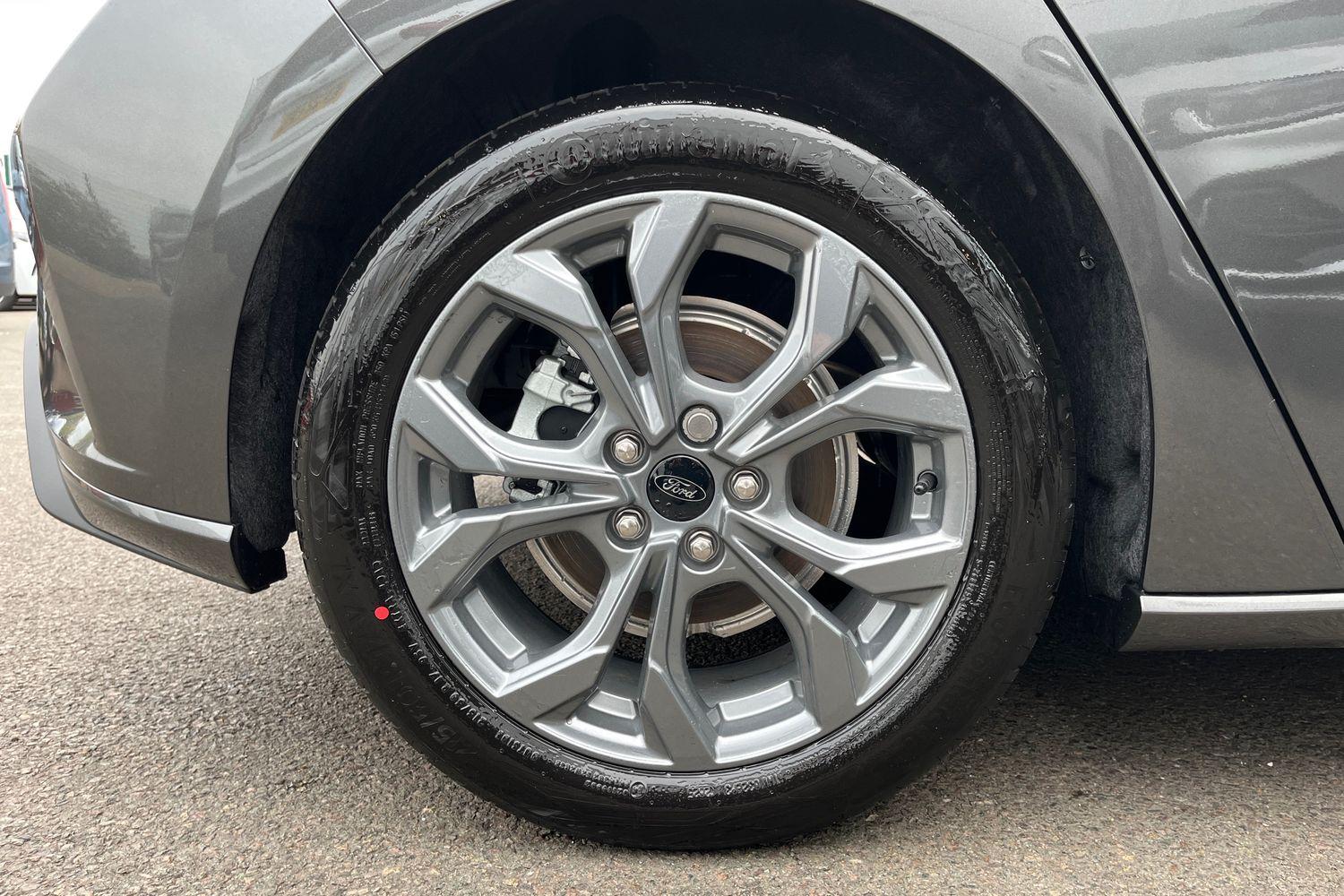 Ford Focus Photo 7
