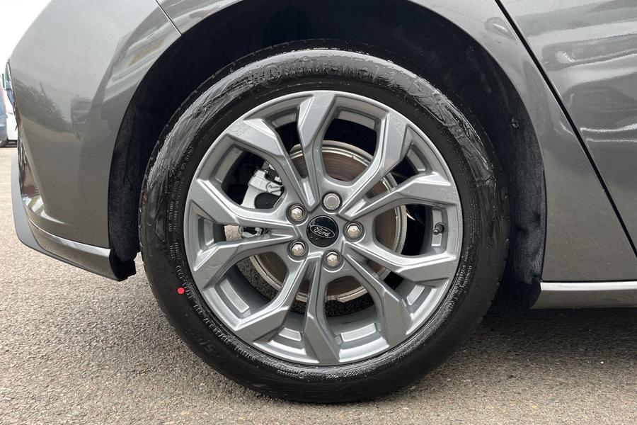 Ford Focus Photo autoimg-86b2fa1d0c0c6b475002f04fddee6f8f70ffcf98.jpg