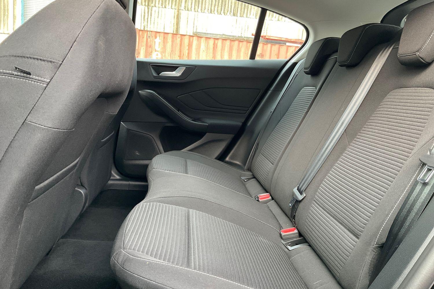 Ford Focus Photo 19