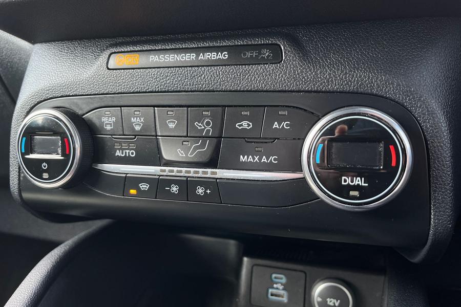 Ford Kuga Photo autoimg-86b4c5d8e4ad205540ec0e012602f5bb00decf90.jpg