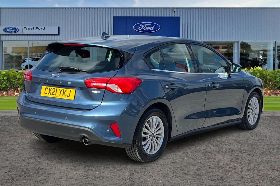 Ford FOCUS Photo autoimg-86b5f0e424beae69c3fe71a3e416bf3da5d6d810.jpg