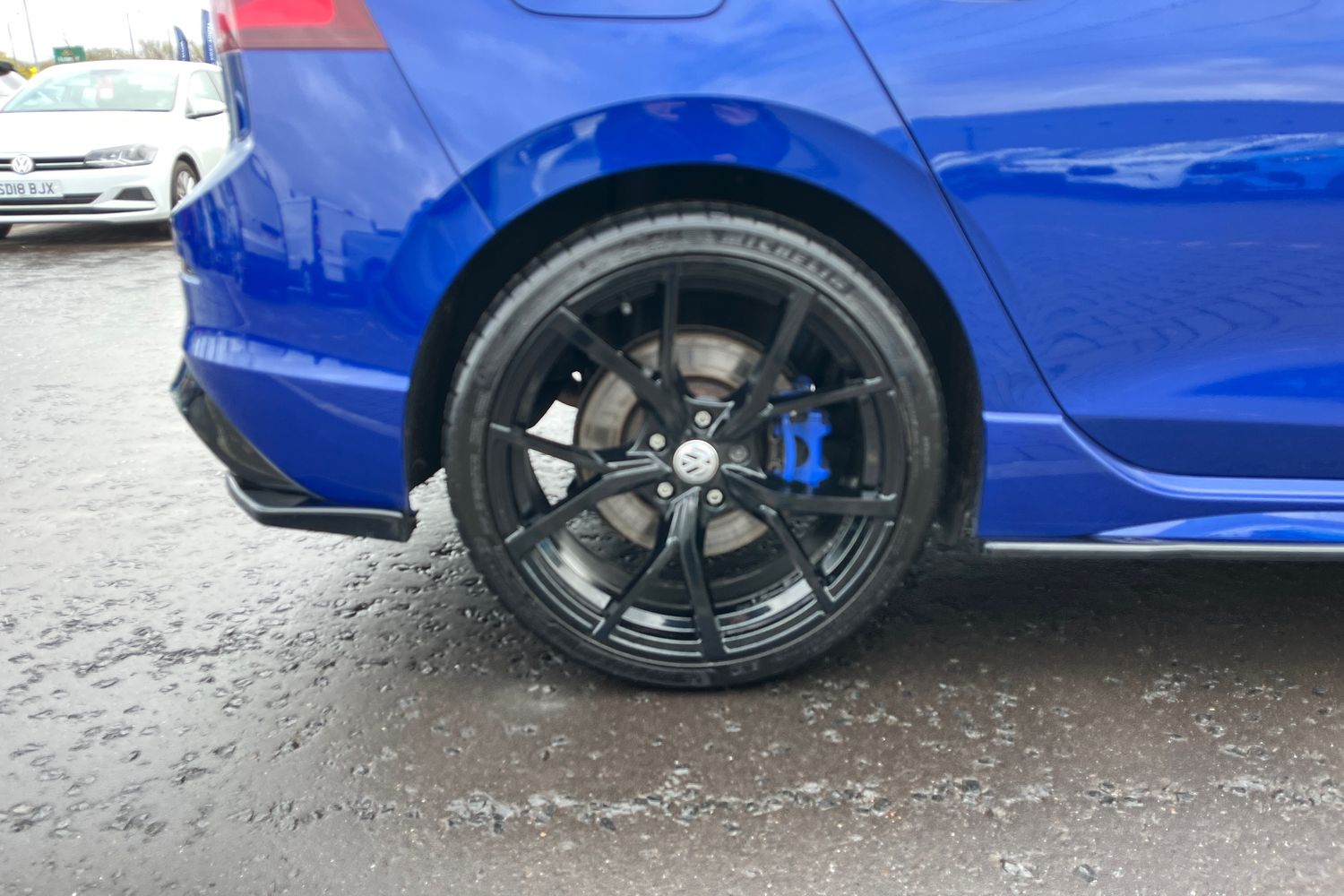 Volkswagen Golf Photo 24