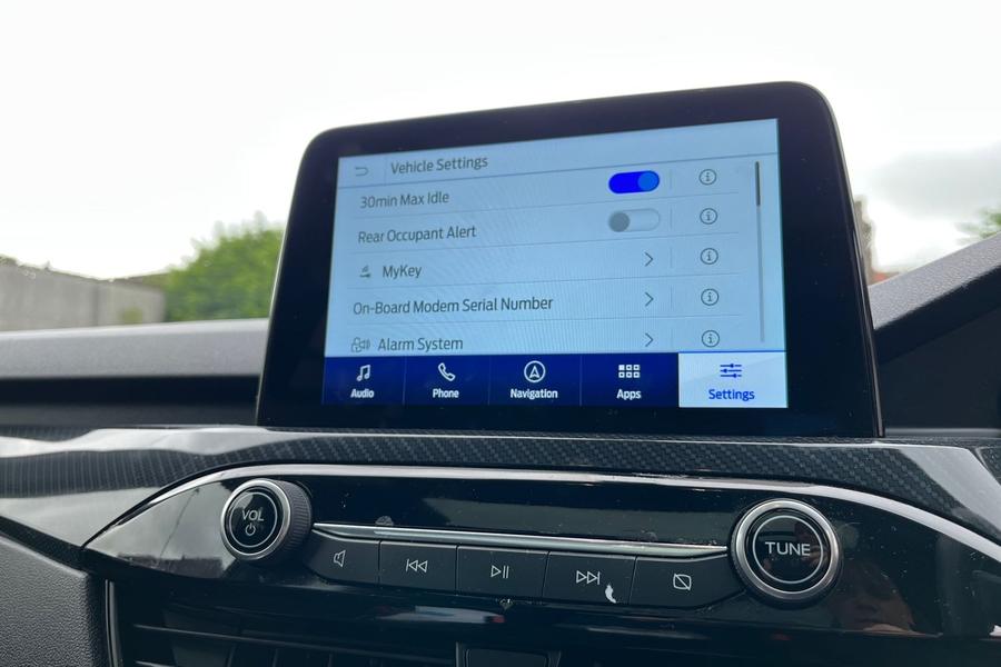Ford KUGA Photo autoimg-86bee38eb2023c5047b4a88fa327fa25a5b7bfbe.jpg