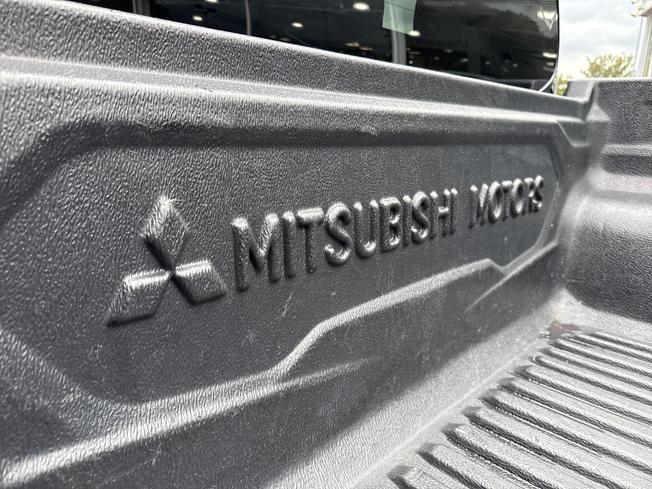 MITSUBISHI L200 Photo 28