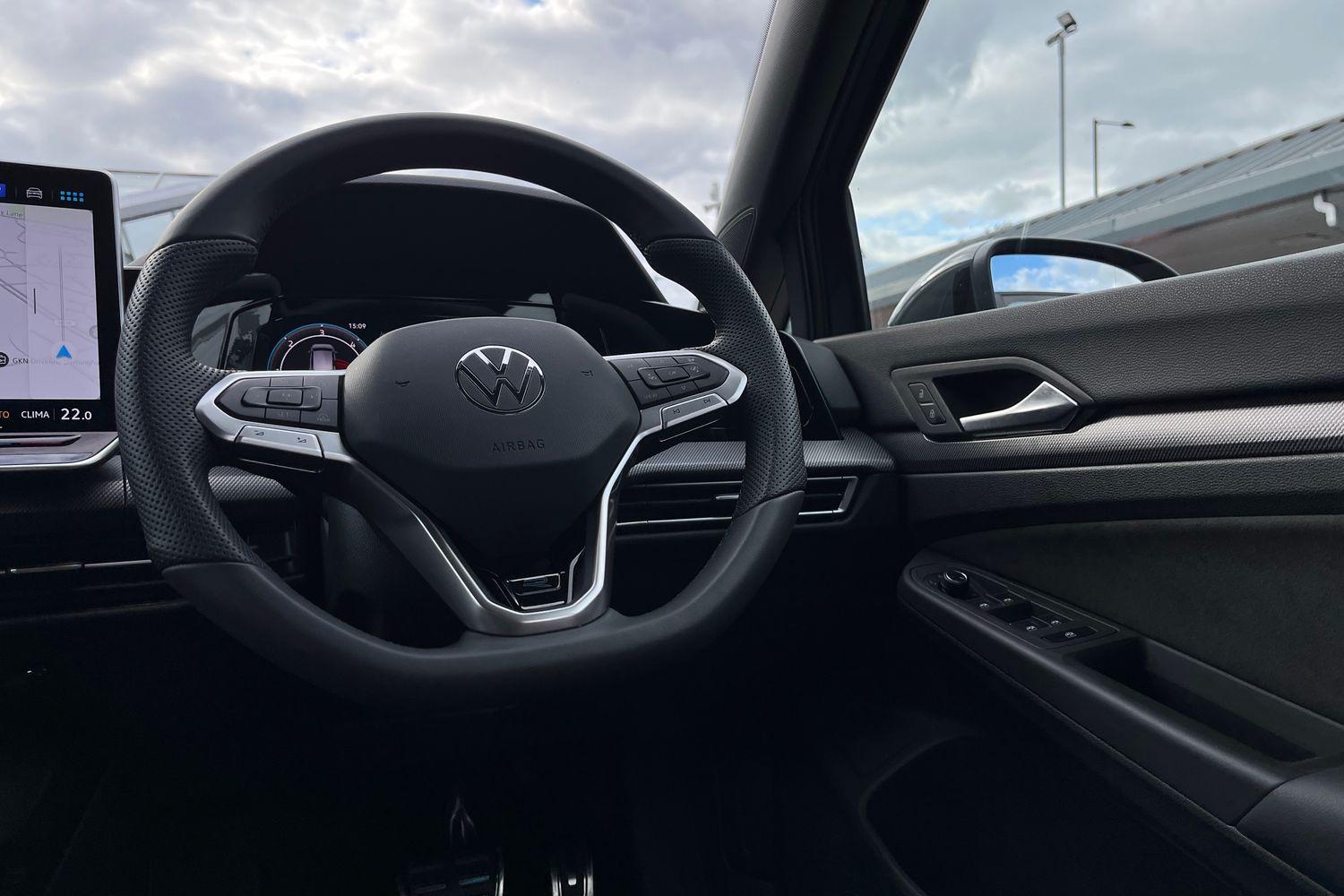 Volkswagen Golf Photo 11