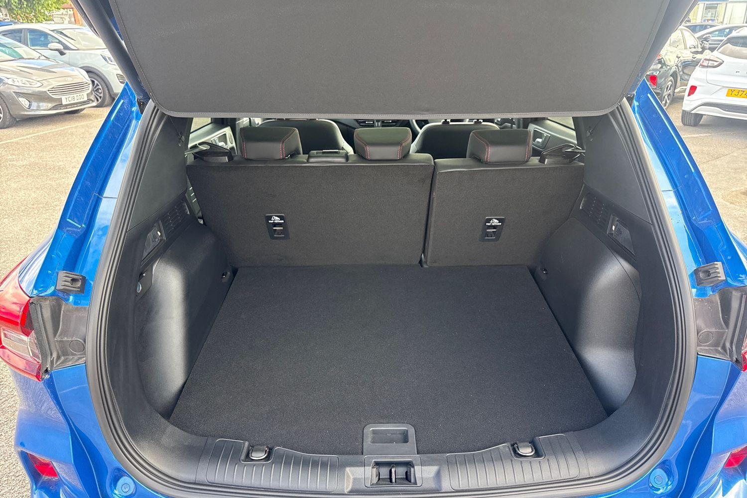 Ford KUGA Photo 20