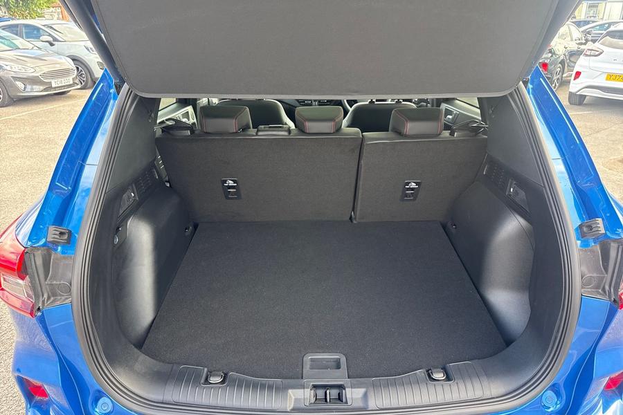 Ford KUGA Photo autoimg-86c5304424206dfee2c82ff11ac982d9392eb850.jpg