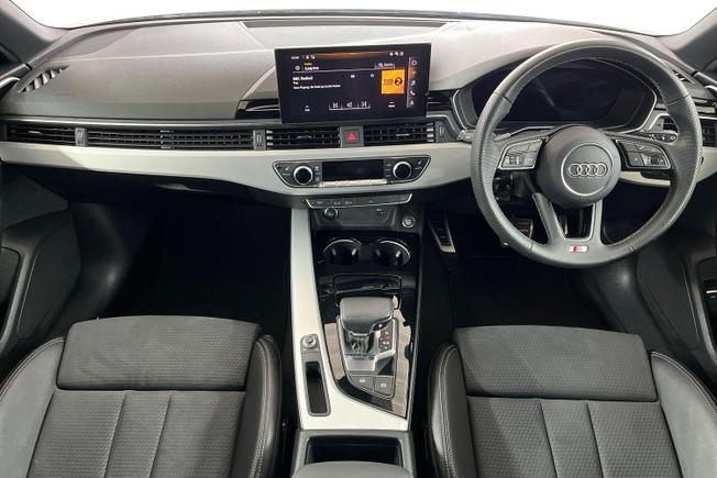 Audi A4 Avant Photo 10