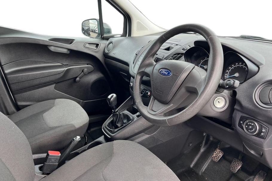 Used Ford TRANSIT COURIER WV22USO 14