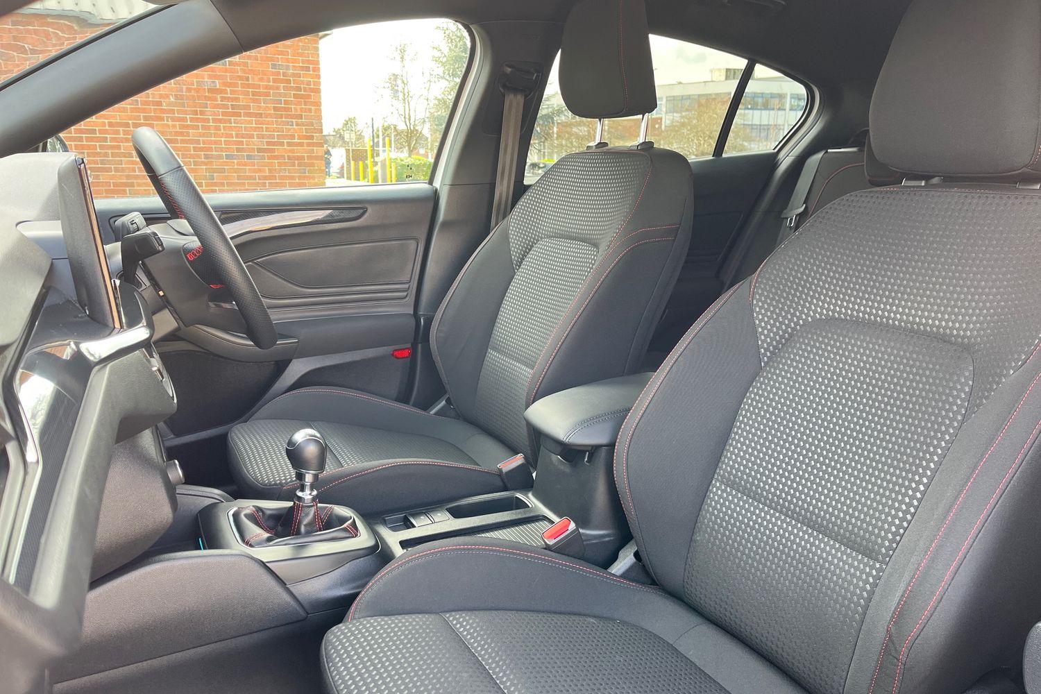 Ford Focus Photo 18