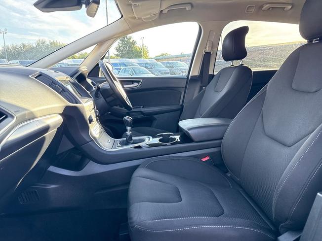 FORD S-Max Photo 21