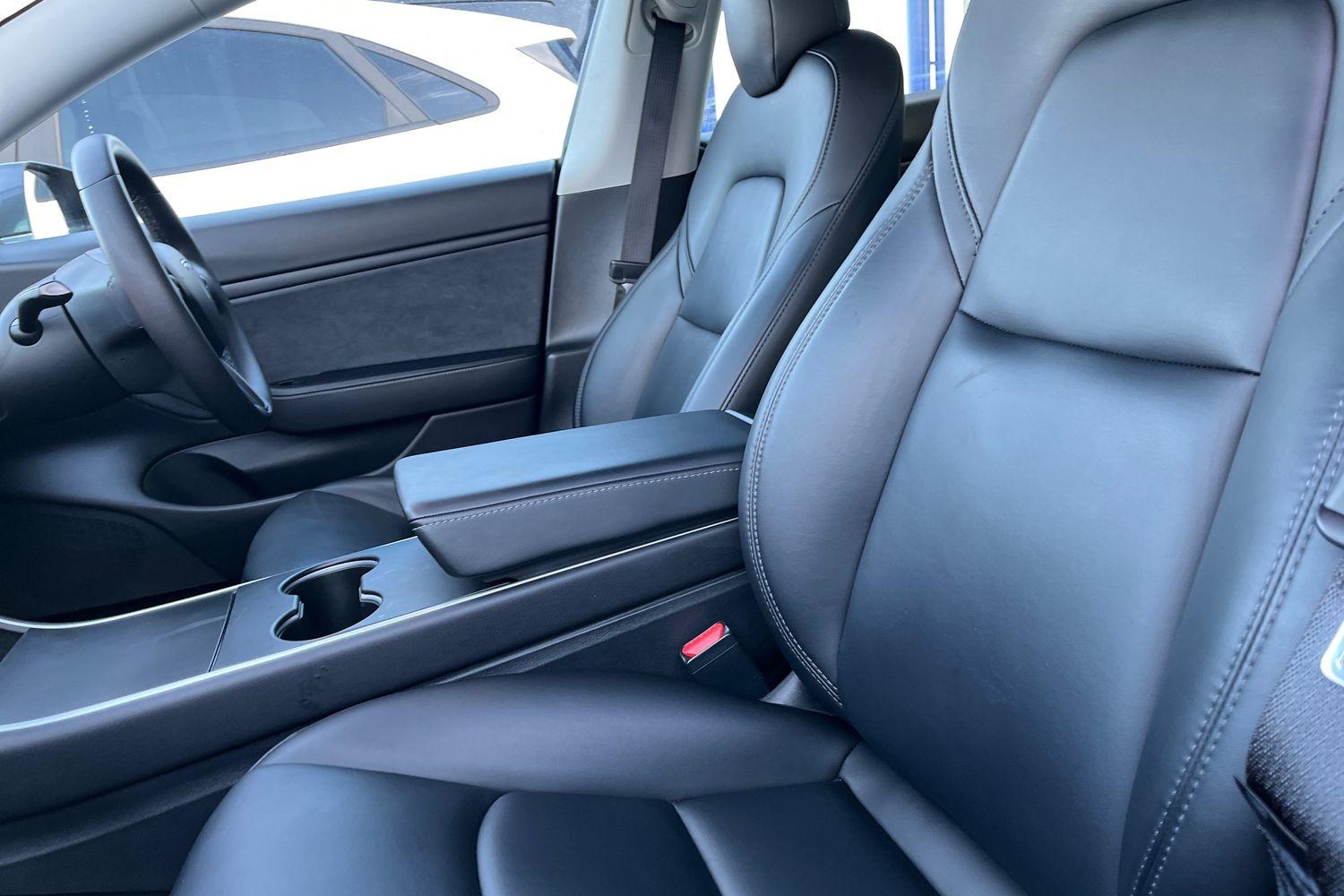 TESLA MODEL 3 Photo 18