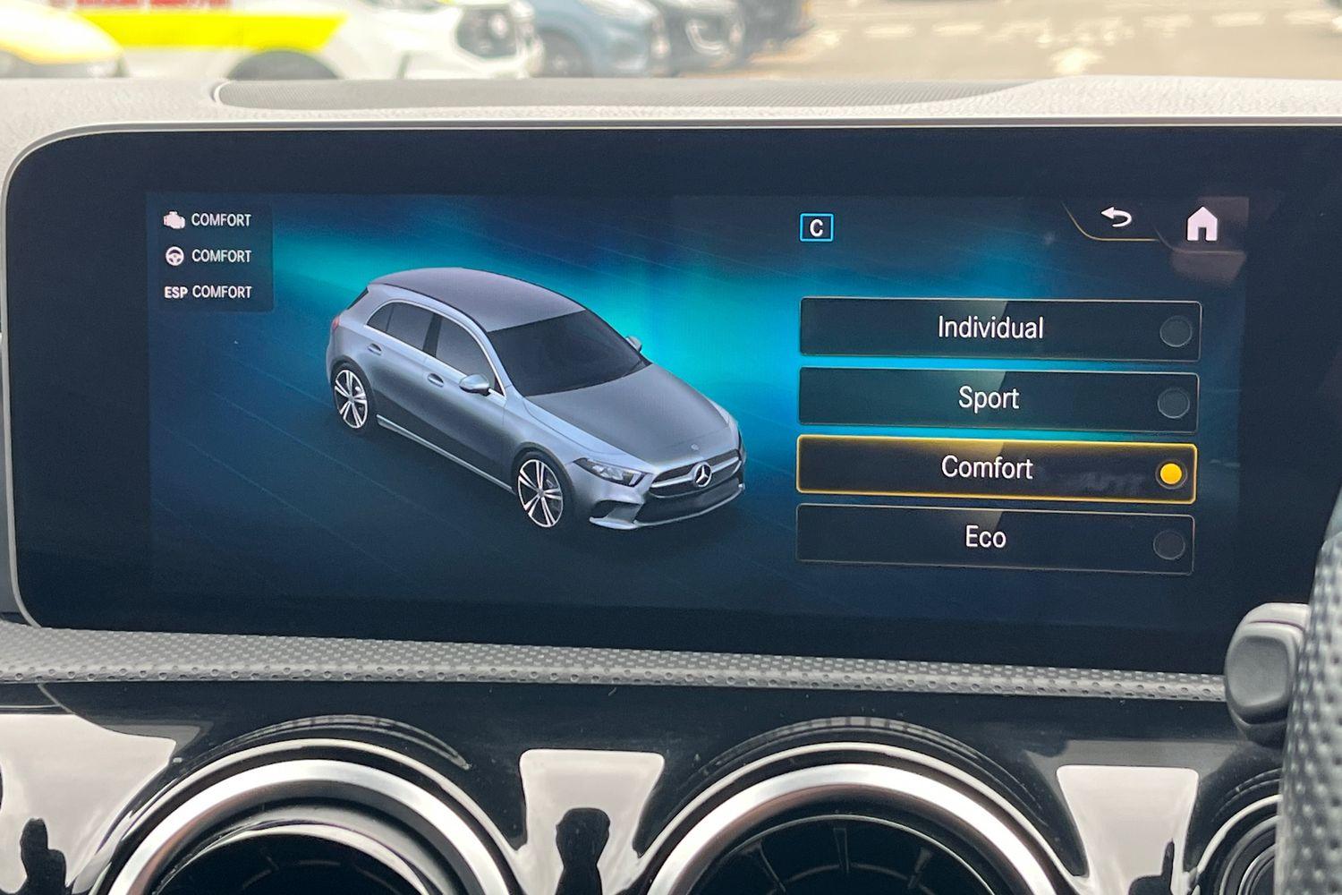 Mercedes-Benz A CLASS Photo 24