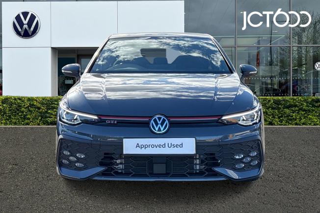 Volkswagen Golf Photo 8