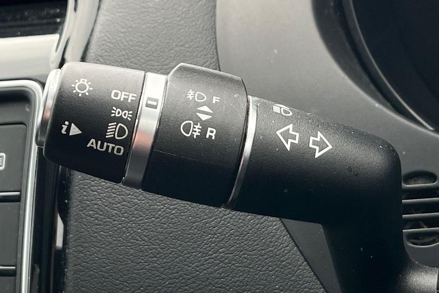 Jaguar F-PACE Photo autoimg-86e0938fe53a0d0d0f76f13fb24f936dea2ce185.jpg