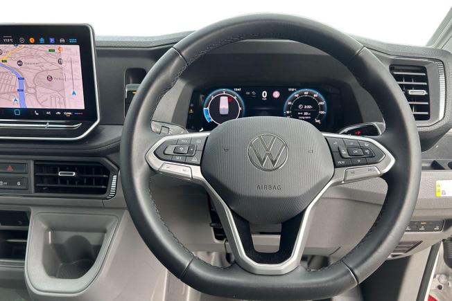 VOLKSWAGEN Grand California Photo 11