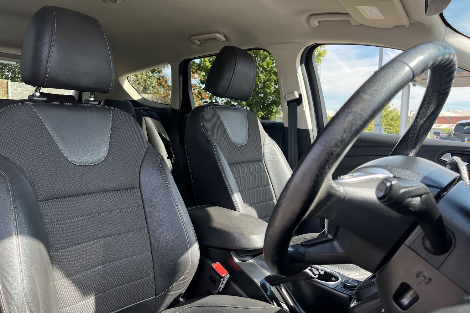 Ford KUGA Photo 16