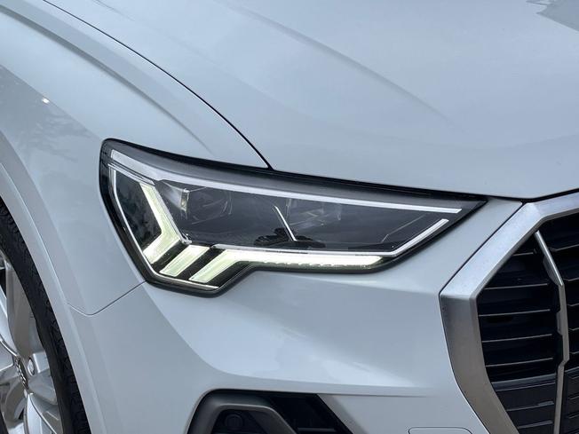 AUDI Q3 Photo 19