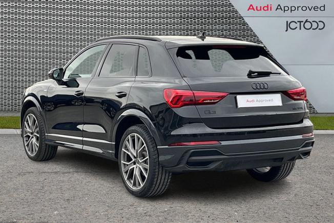 AUDI Q3 Photo 3