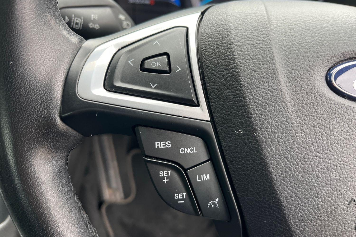 Ford Mondeo Photo 29