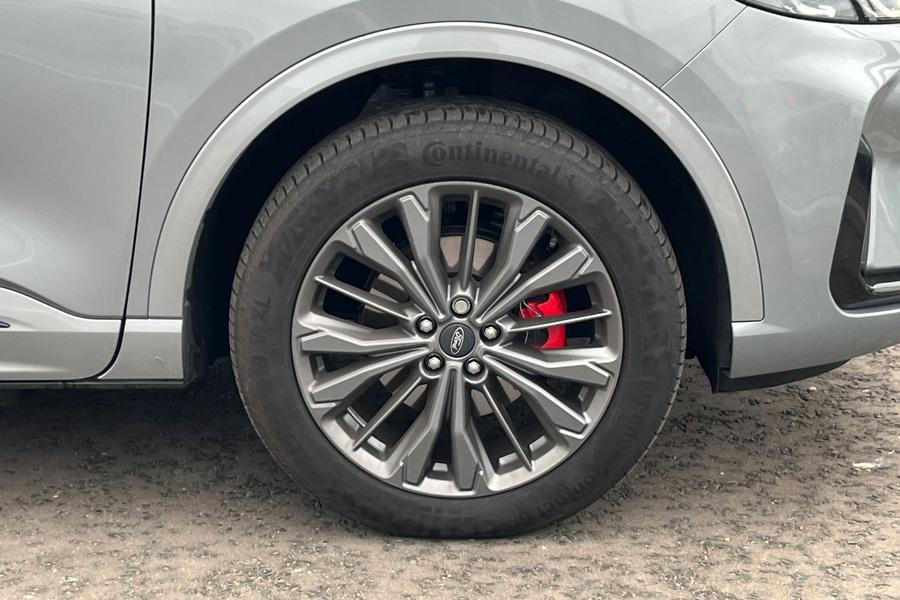 Ford KUGA Photo autoimg-86ed771a287bfcad3824487ec76c22a17f0bda66.jpg