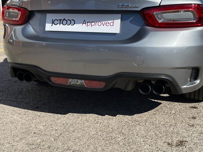 ABARTH 124 Spider Photo 28