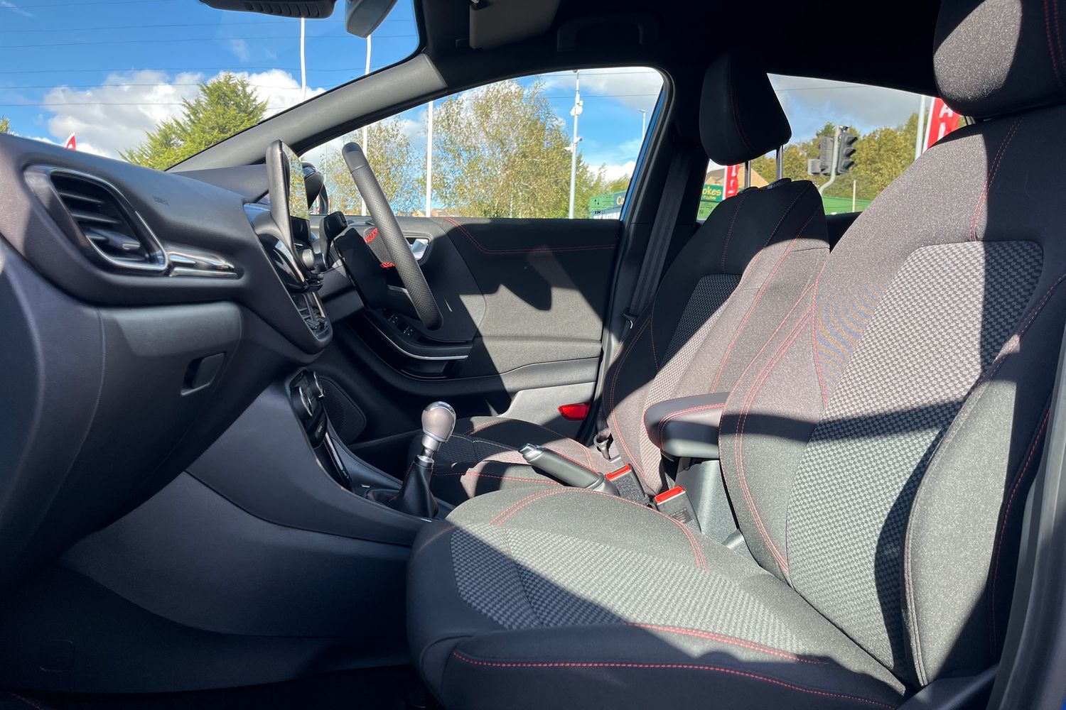 Ford PUMA Photo 18
