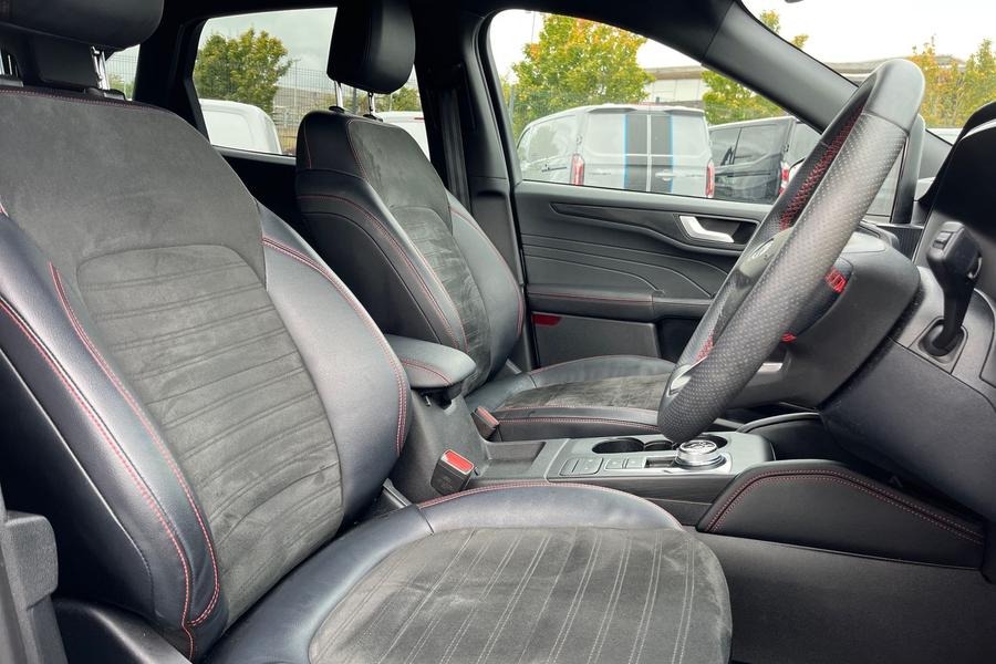 Ford KUGA Photo autoimg-86f1b5144d60a0fee7b6c4c0ffd57e711aae9681.jpg