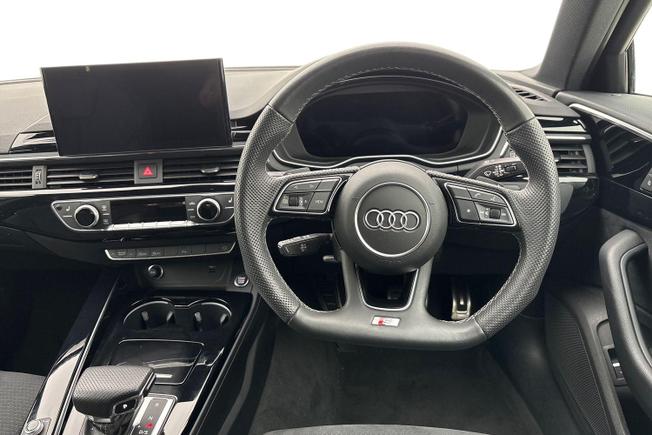 AUDI A4 Photo 11