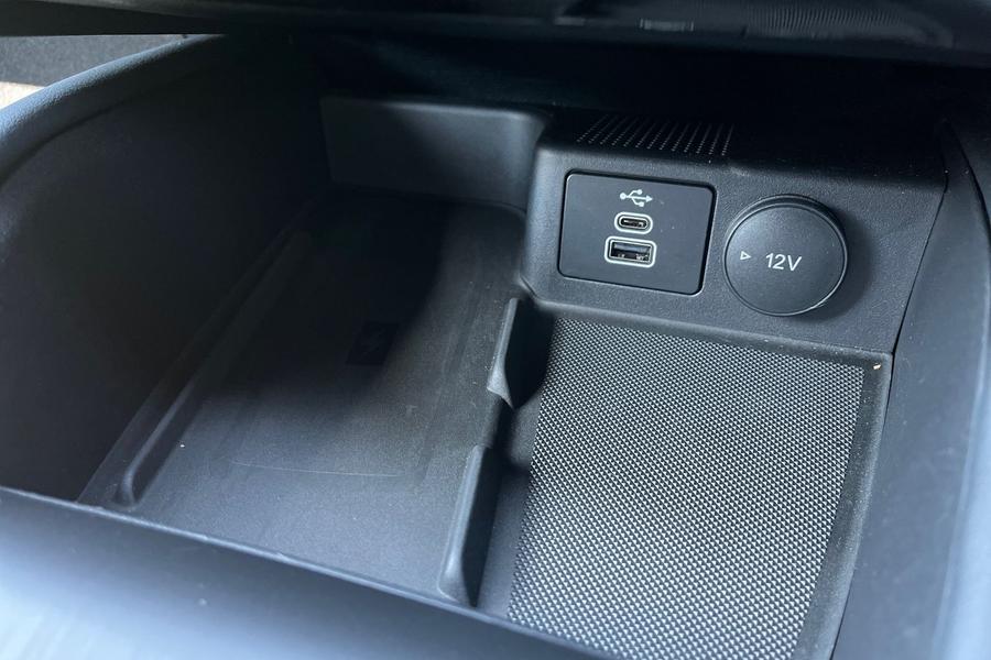 Ford Kuga Photo autoimg-86f2b717a92b4d544745afbf068f4efc9e2ab757.jpg