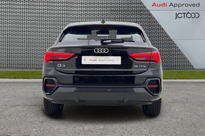 AUDI Q3 Photo 7