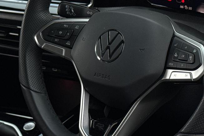 Volkswagen Golf Photo 38