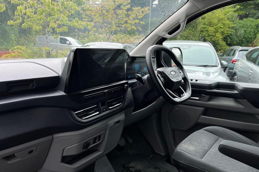 Ford E-TRANSIT CUSTOM Photo autoimg-86ff82ebd00045f6a23a9549a23f6e8e7e37f90d.jpg