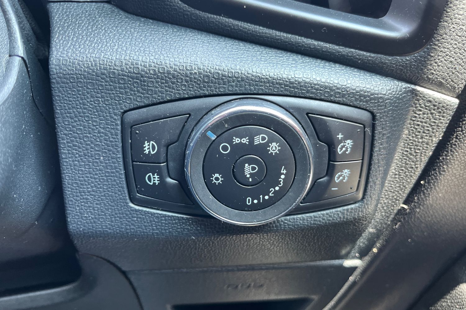 Ford ECOSPORT Photo 30