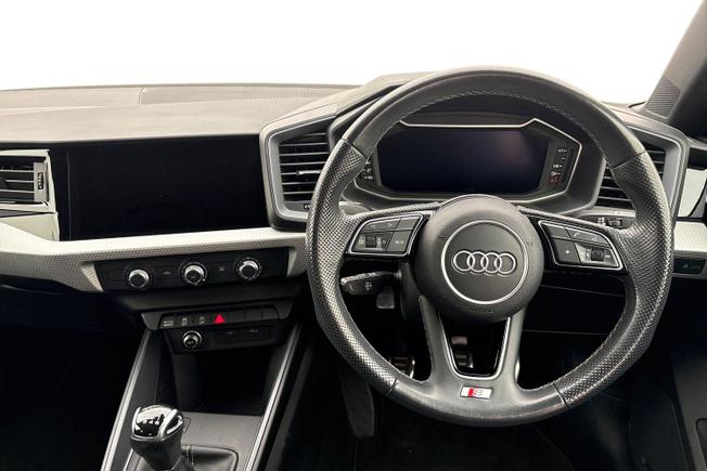 AUDI A1 Photo 11