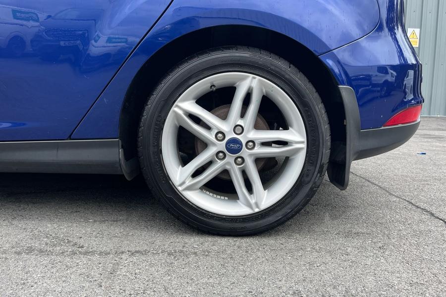 Ford FOCUS Photo autoimg-8708b73a99c55ac04eb2b610462372b340cb2b31.jpg