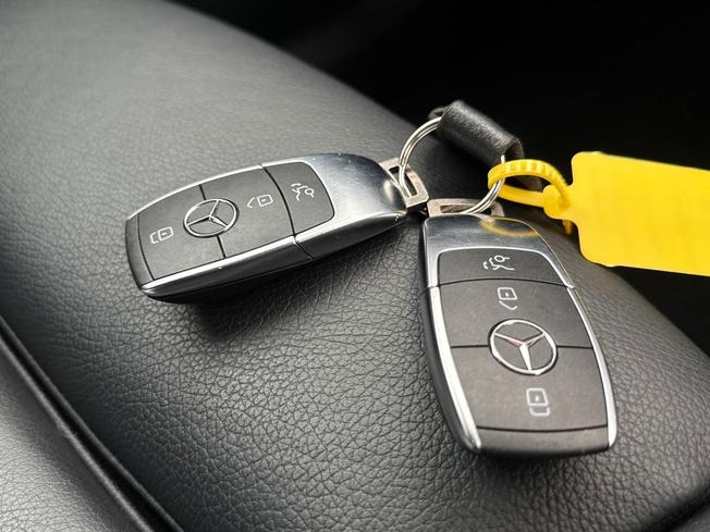 MERCEDES-BENZ Glc Photo 44