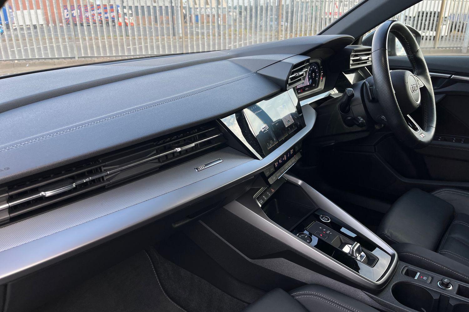 Audi A3 Photo 17