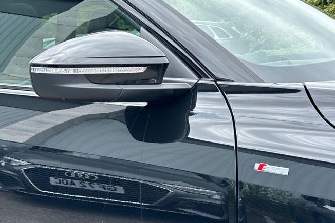 AUDI Q5 Photo 20