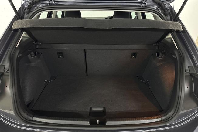 VOLKSWAGEN Polo Photo 12
