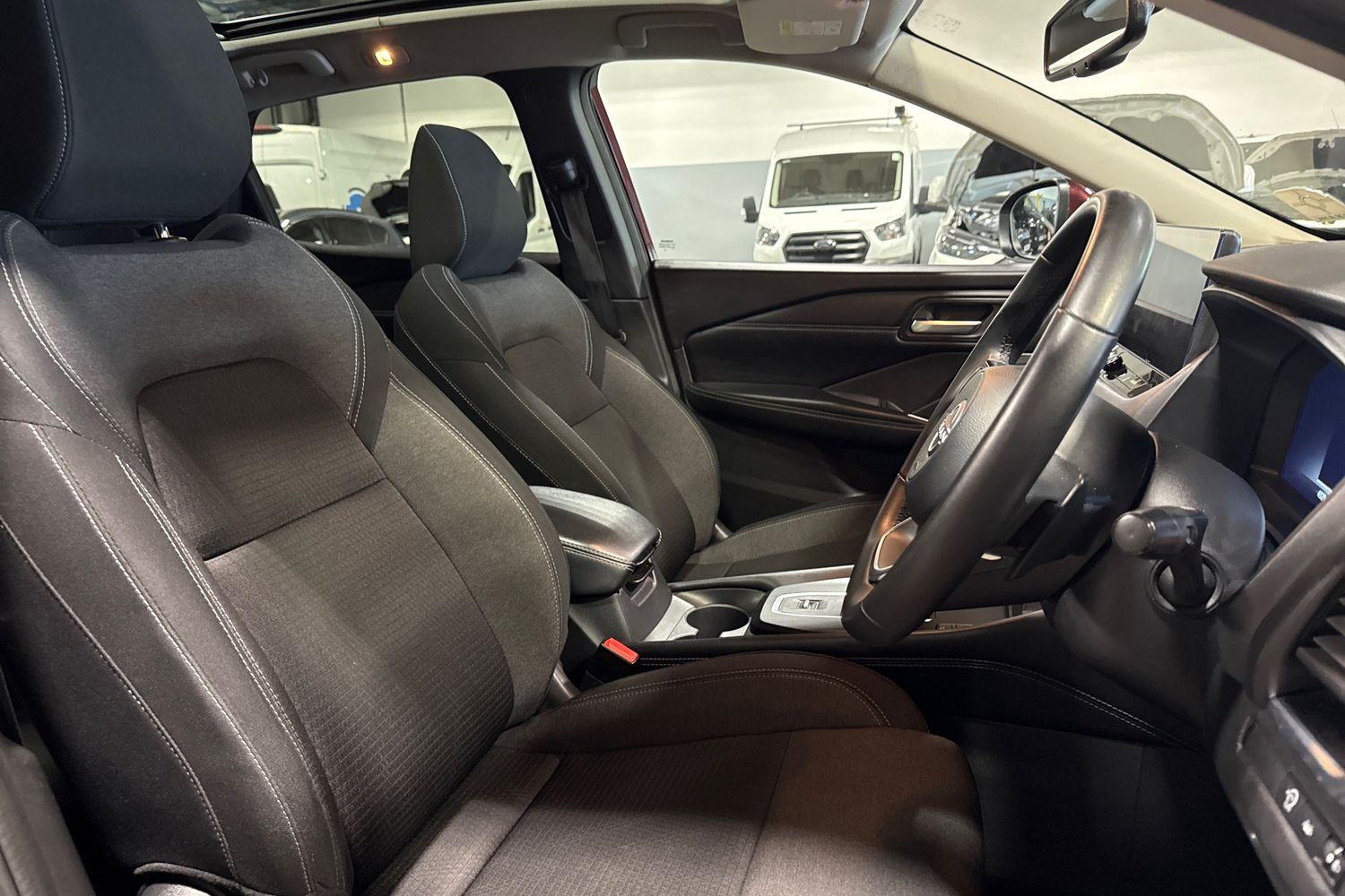 Nissan QASHQAI Photo 16