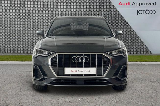 AUDI Q3 Photo 8