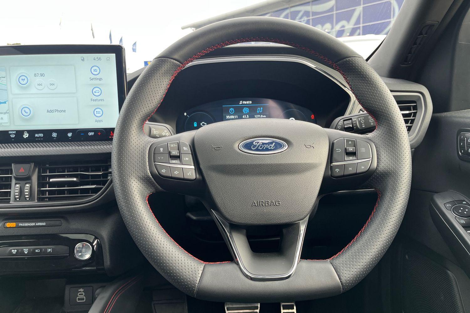 Ford KUGA Photo 11
